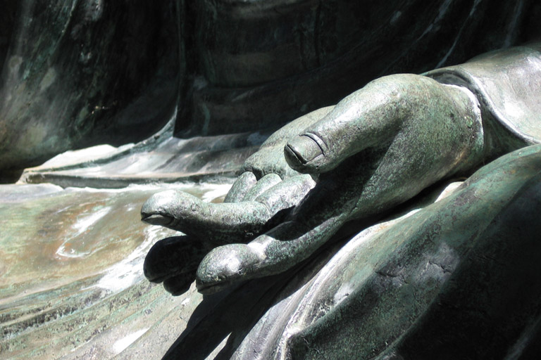 noch ein Foto von der linke Hand der Statue ... hier stand ich am links; 11. Juli 2006