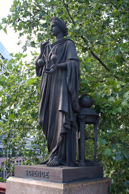 A statue of Science personified